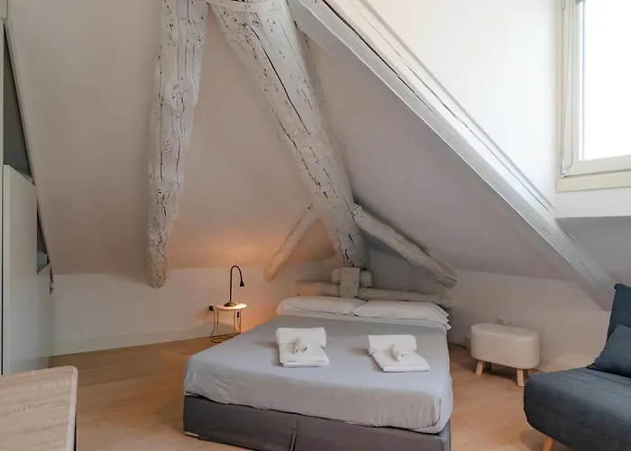 Suites Mozart & Chopin By Toh Solution Apartment *