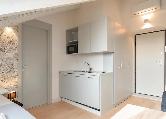 Suites Mozart & Chopin By Toh Solution Apartment *